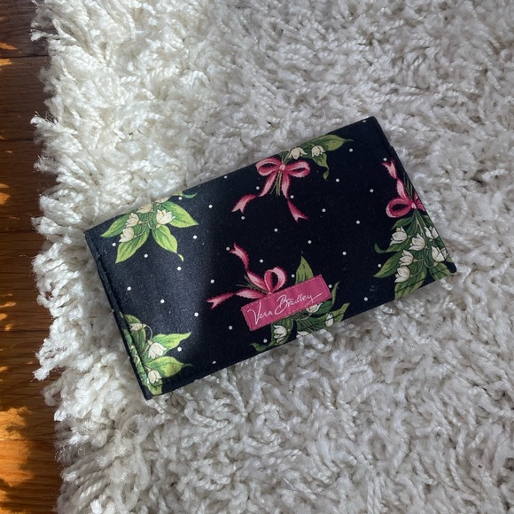 Vera Bradley CheckBook - Picture 1 of 6